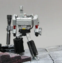 [Pre-Order] DX9 Toys X13D Mightron Megatron Damaged Version -MECHA REALM STORE 045ffd6ffe