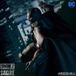 MEZCO Toyz DC Comics One:12 Collective Batman: Supreme Knight 15 MEZCO Toyz DC Comics One:12 Collective Batman: Supreme Knight -MECHA REALM STORE 14a9cc6c1c
