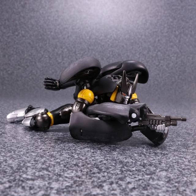 Takara Masterpiece MP-34S Cheetor Shadow Panther 5 Takara Masterpiece MP-34S Cheetor Shadow Panther - Image 5