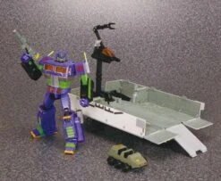 4th Party MP10 Optimus Prime EVA Painted Version /w Trailer -MECHA REALM STORE 58e7a30b54