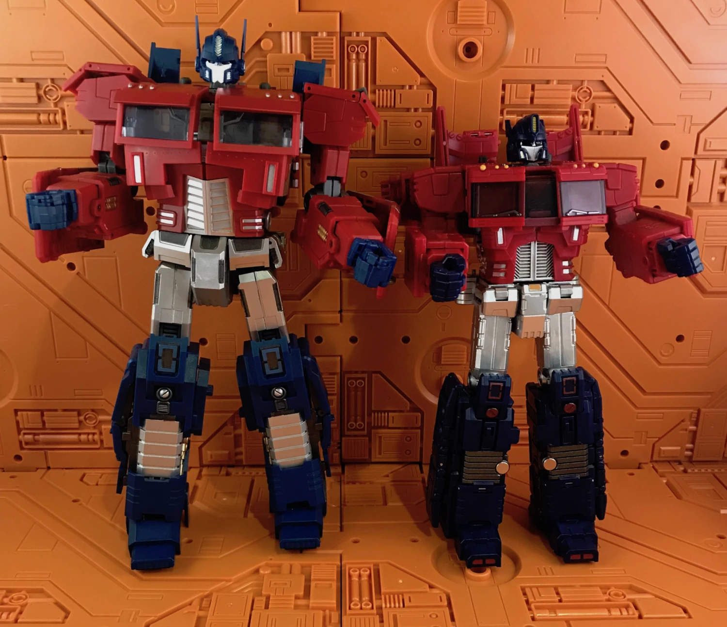 Zeta Toys EX-01 MP10 Optimus Prime 3 Zeta Toys EX-01 MP10 Optimus Prime - Image 3