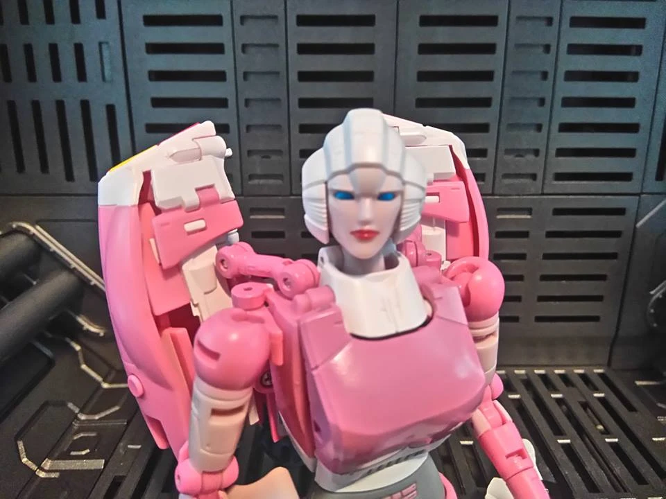 Fanstoys FT-24 Rouge Arcee 20 Fanstoys FT-24 Rouge Arcee - Image 20