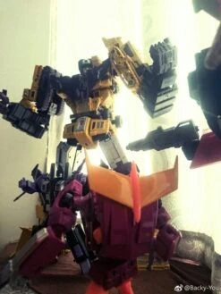 Toyworld TW-C07Y Constructor Devastator -MECHA REALM STORE 85b8a3eda9