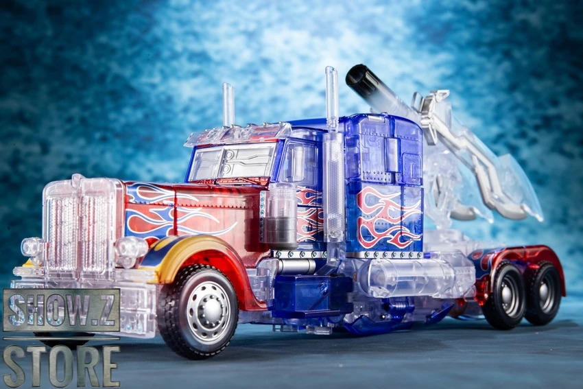 LegendaryToys BS-01B Optimus Prime Clear Version 3 LegendaryToys BS-01B Optimus Prime Clear Version - Image 3