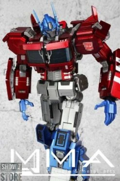 Movable & Metal Arts IDW Optimus Prime W/ Bike -MECHA REALM STORE a73e86ad7e