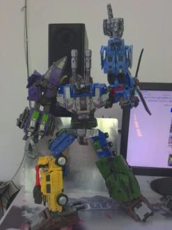 Machine Boy MBD Mammoth On Slaught Combaticons Bruticus -MECHA REALM STORE f376c66e50