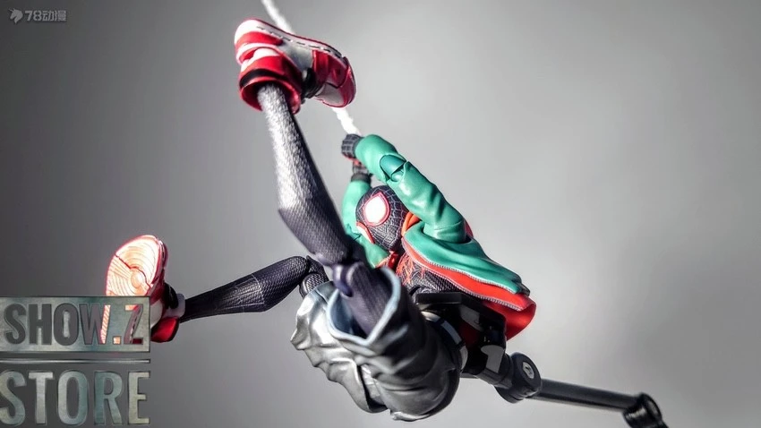 Sentinel Toys Spider-Man: Into The Spider-Verse Miles Morales 16 Sentinel Toys Spider-Man: Into The Spider-Verse Miles Morales - Image 16